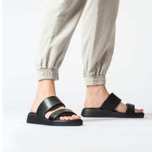 WONDERS Leather C-6506 Black Slide Strap Sandal